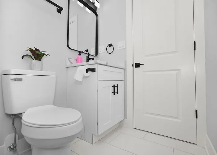 Family-friendly 3br Retreat Near Medical District, Of Illinois & West Loop Apartment *