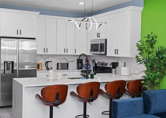 Family-friendly 3br Retreat Near Medical District, Of Illinois & West Loop Chicago